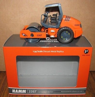 HAMM 3307 COMPACT ROLLER 1/34 DIECAST MODEL BY FIRST GEAR 10-3946