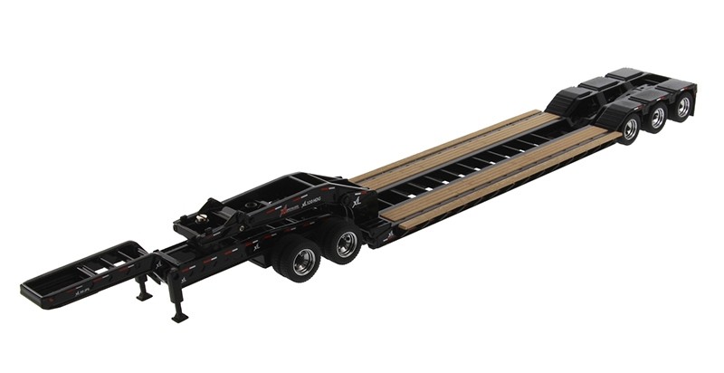XL 120 LOW-PROFILE HDG TRAILER (OUTRIGGER STYLE) WITH TWO BOOSTERS AND JEEP-BLACK